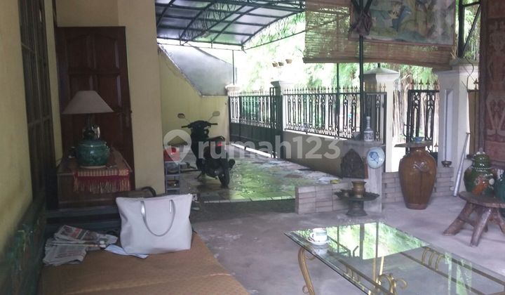 Rumah Luas di Kawasan Kebayoran Lama, Jakarta 2