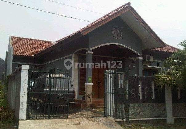 Rumah Nyaman dan Siap huni di kawasan Komplek KPAD 1