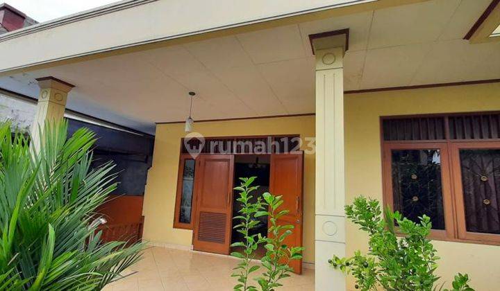 Dijual SEGERA Rumah Bagus Siap Huni di Jl Bendi, Kebayoran Lama, Jakarta Selatan 2