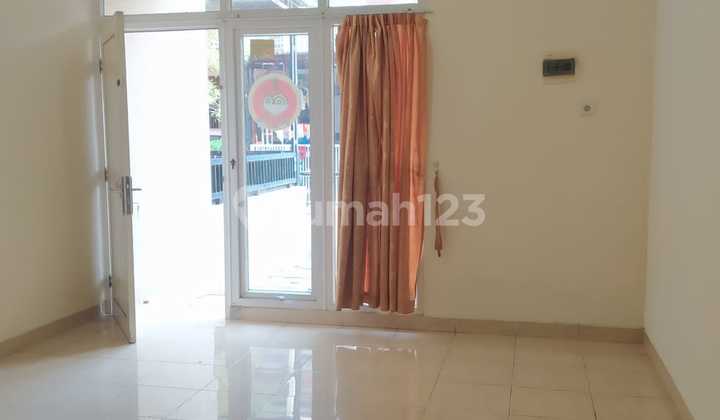 V D Disewakan Rumah Park Residence, 2Kt, 2Km Min 2 Tahun Lb 55