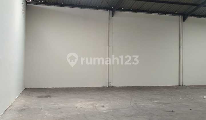 14 V Lk For Rent Fast Warehouse 16X35 in Neglasari Min 2 Years