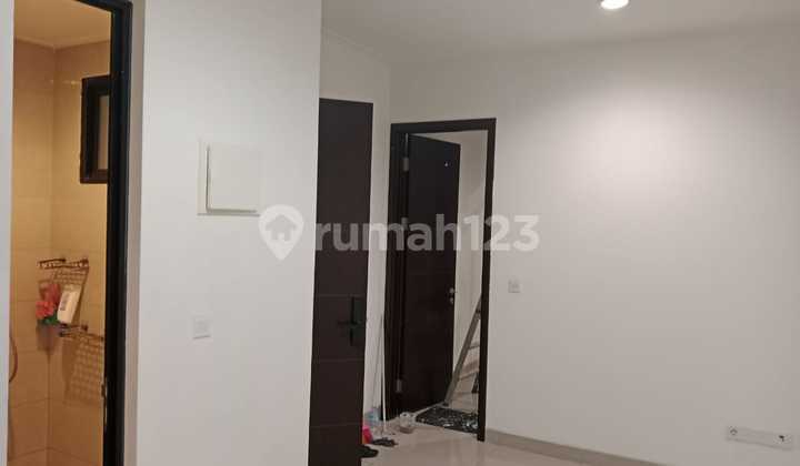 4 V Mei Disewakan Green Royal Condo House 5X10 4 V Mei Disewakan Green Royal Condo House 5X10