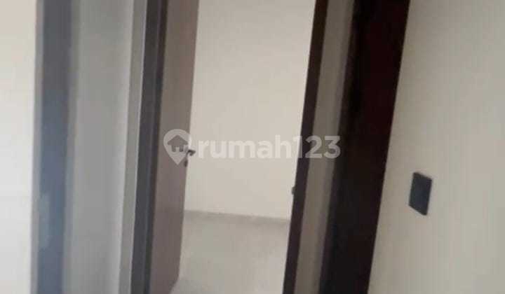 30 V Lk Disewakan Rumah Brand New di Summarecon Tangerang 2