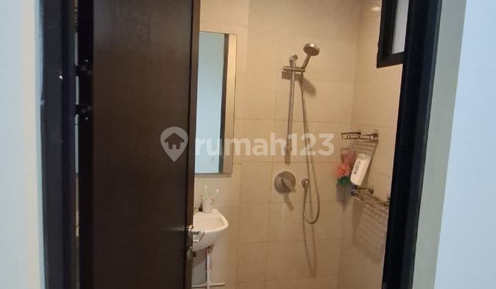 1 V Disewakan Rumah 5X10 di Green Royal 2