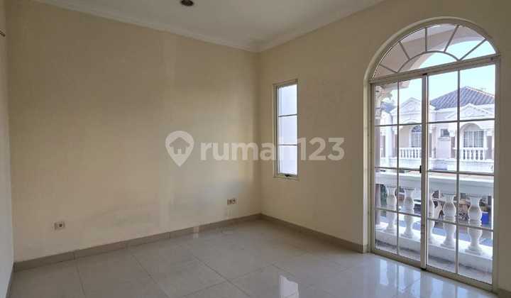 V Nis Disewakan Rumah 8X20 di Green Lake City