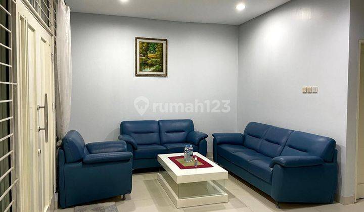 P 10.21 Disewakan Rumah 10x15 Furnished di Puri Mansion Min.2 Thn 1