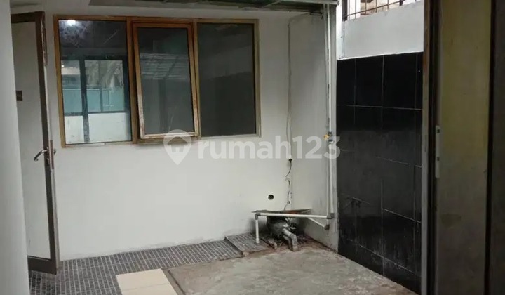 16 V Disewakan Ruko 5X31 di Kebon Jeruk