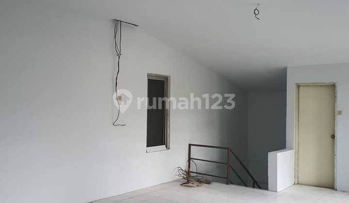 V Lk For Rent Quick Warehouse Mas Min 2 Yrs