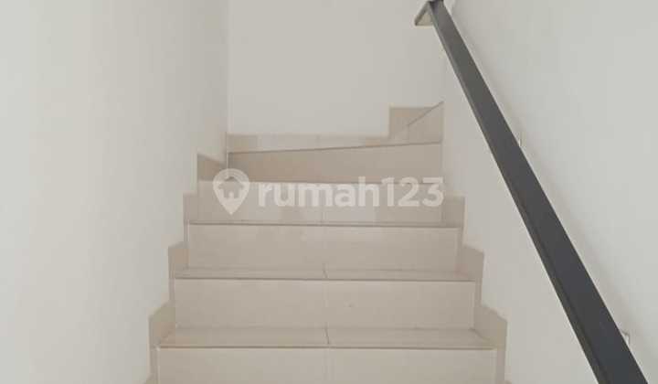 P LK Disewakan Cepat Termurah Rumah 8x15 Riviera Puri Min. 2 Thn 2