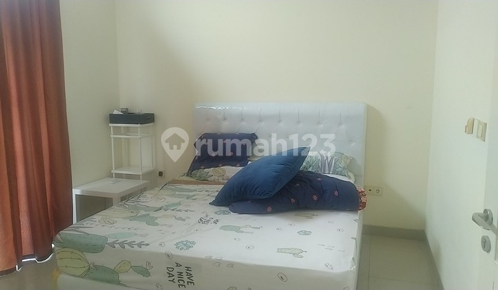 4 V Lk Disewakan Cepat Rumah di Green Lake City 3+1 Br 2