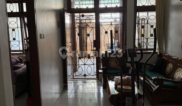 2 V Bt Dijual Rumah di Budi Indah 1¼ LT