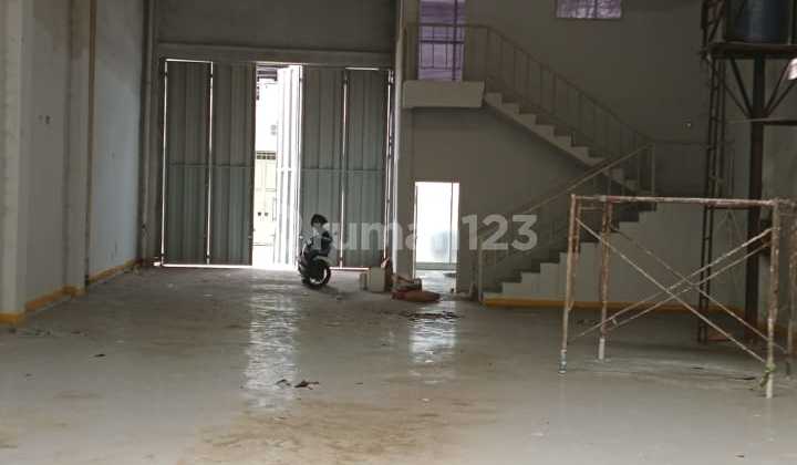 W Warehouse for Rent, Land Area 300 m2, in Pegadungan, Min. 2 Years