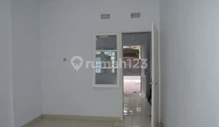 30 V Dijual Rumah 6X12 di Poris Cipondoh