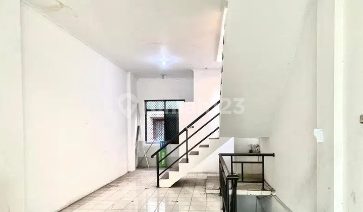 12 V Lk For Rent 3.5 Floor Shop House in Palmerah 2