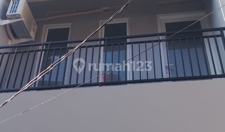 21 V Lk Dijual Rumah di Kebon Jeruk 3 Br