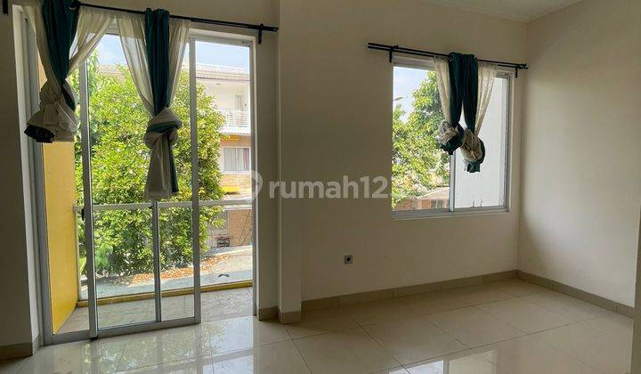 P Fl Disewakan Rumah 2.5 Lantai 6x15 di Green Lake City 1