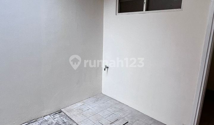 V Lk. Disewakan Rumah di Green Lake City 2 Lantai V Lk. Disewakan Rumah di Green Lake City 2 Lantai