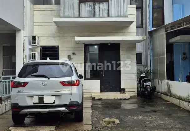 20 V Lk For Rent 2-Story House in Daan Mogot 20 V Lk For Rent 2-Story House in Daan Mogot
