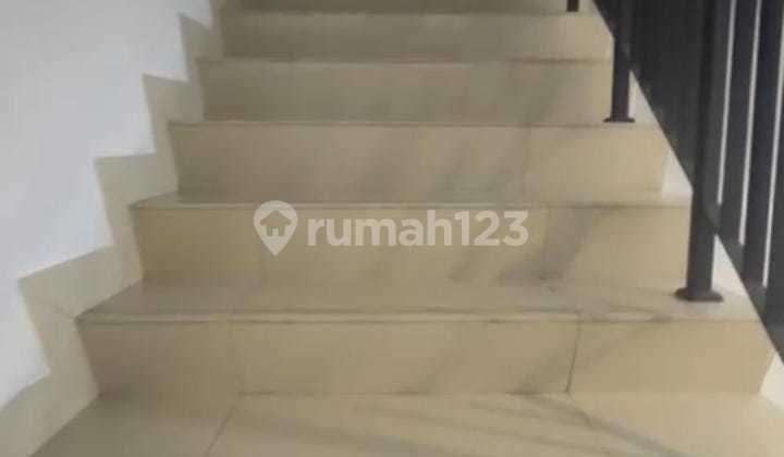 7 V Lk Disewakan Cepat Ruko di Green Village