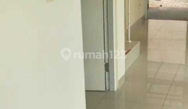 P Fl Disewakan Rumah 6X18 Hoek di Green Lake City Min. 2 Thn