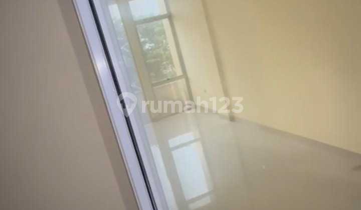 2 V Lk Disewakan Cepat Ruko di Green Village 4,5X15