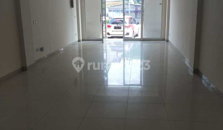 P For Rent, 4-Unit Linked Shophouse Facing the Road in Green Lake City 2