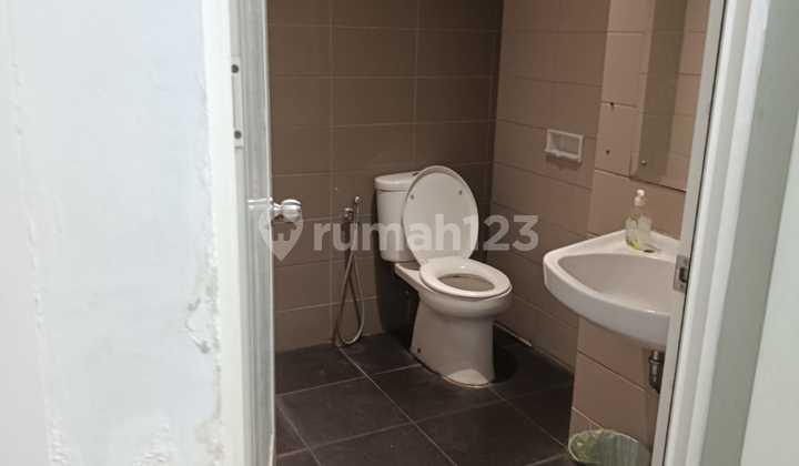 V Thm For Rent Food City Shop House in Green Lake City