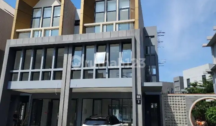 5 V Js Dijual Ruko 3 Lantai 2 Muka, di BSD City