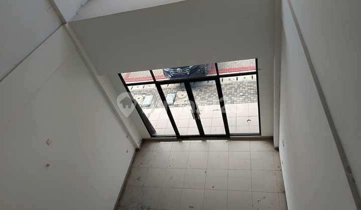 4 V Js Disewakan Ruko 4,5X15 di Pantai Indah Kapuk 2