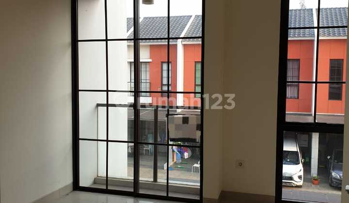 22 V Lk Dijual Rumah di Green Village, Cipondoh