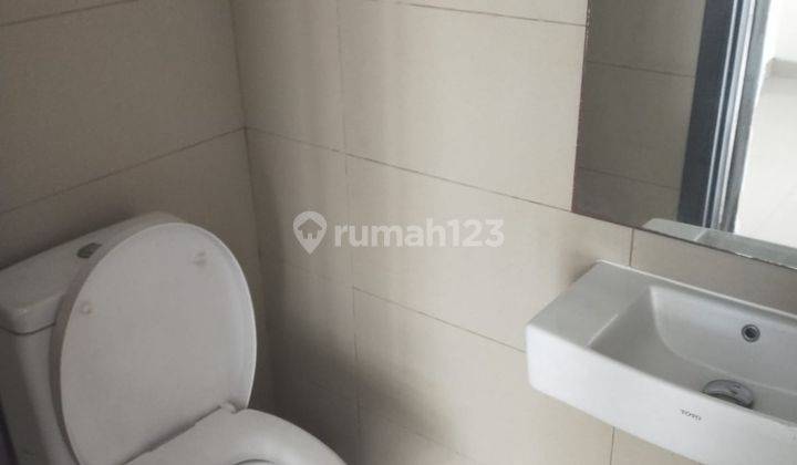 J Disewakan Rumah Green Lake City Baru Renov Termurah 4 Kamar 2