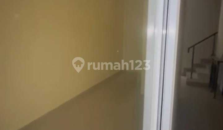 11 V Lk Disewakan Cepat Ruko di Green Village