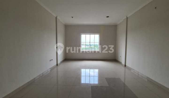 For Rent Fast Shop House Facing Road in Green Lake City Min. 2 Years