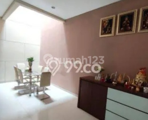 Dijual Rumah Hook Metro Marina Ancol, Harga dibawah NJOP 2