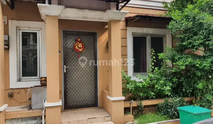 Dijual Cepat Townhouse City Resort Full Furnish 1