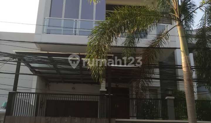 For Sale Minimalist Modern House Jelambar Wijaya Kusuma