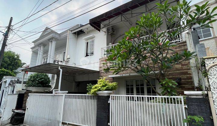 Dijual Cepat Rumah di Jalan Dewi Sartika Cawang 1