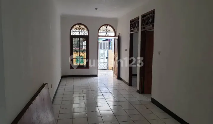 disewakan rumah di komplek dpr meruya selatan jakbar 2