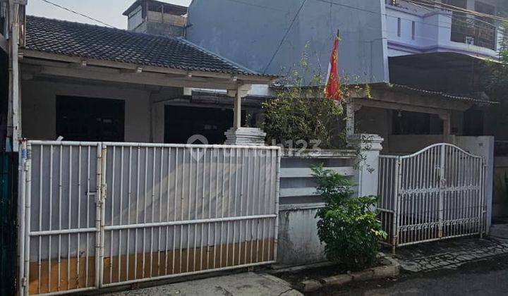 Dijual Cepat Rumah di Jl Hanoman Cengkareng 2