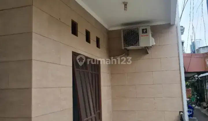 Dijual Cepat Rumah di Jalan Kembang Sakti 1