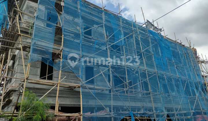 Dijual Rumah Baru SHM di Tanjung Duren Jakarta Barat