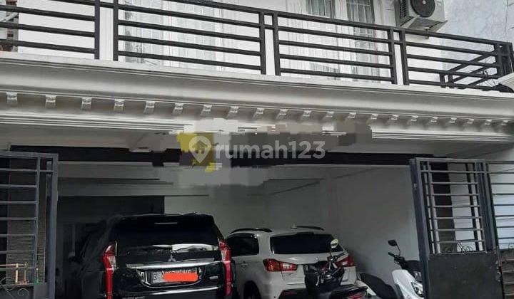 Dijual Cepat Rumah Mewah di Daerah Kebon Jeruk 2