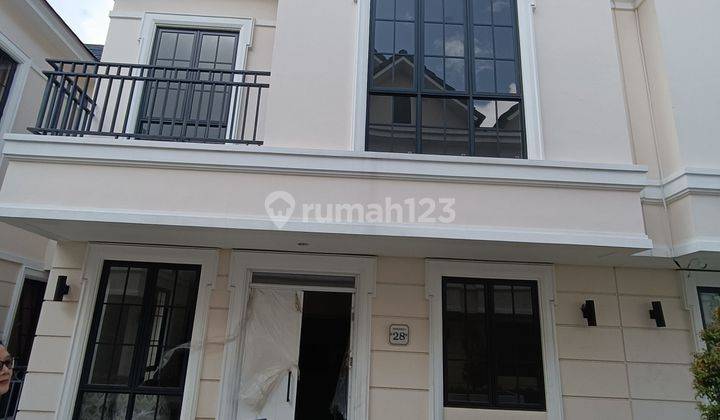 Rumah Lavon Swan City 4 lt Rapih siap huni, harga murah 1