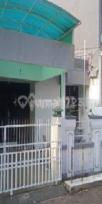 Aries Garden House Block E Neat Comfortable Location