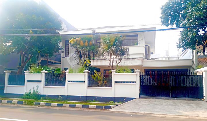 Harga Sewa Bagus!!! Rumah Permata Hijau 2 LT. Siap Huni