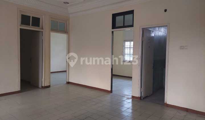 Rumah dan Ruang usaha tengah kota Semarang siap pakai dekat Java mall dekat tol gayamsari di Lampersari Semarang Tengah 14