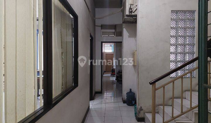 Ruko tengah kota Semarang strategis siap pakai dekat majapahit dijual di Lamper Semarang tengah 13