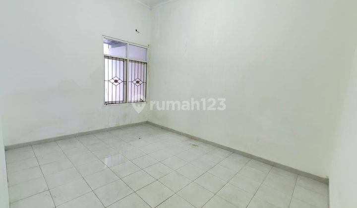 Rumah tengah kota Semarang dekat UPGRIS siap pakai disewakan di Tirtoyoso Rejosari Semarang tengah 3