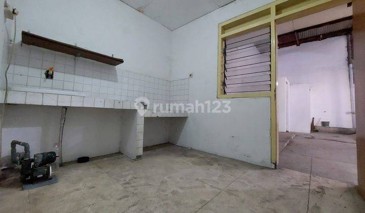 Rumah tengah kota Semarang siap pakai dekat bandara dekat tol disewakan di Puri Anjasmoro Semarang barat 12