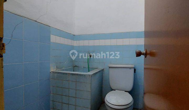 Rumah tengah kota Semarang siap pakai dekat bandara dekat tol disewakan di Puri Anjasmoro Semarang barat 24